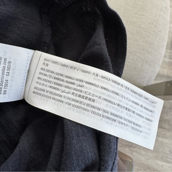 Abercrombie & Fitch Soft A&F Collection Cotton Fitted Tee Shirt - Small Logo - Picture 6 of 7